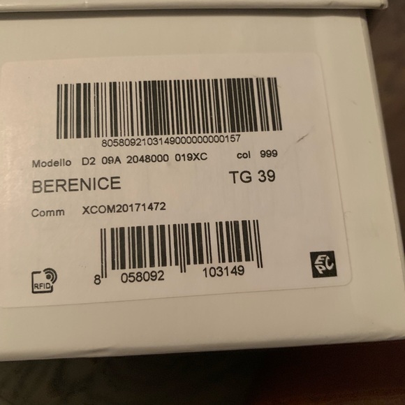 Moncler Berenice lace up boots womens - Picture 8 of 9